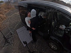 アイドルグループ在籍中の彼女と車でハメ撮りセックス